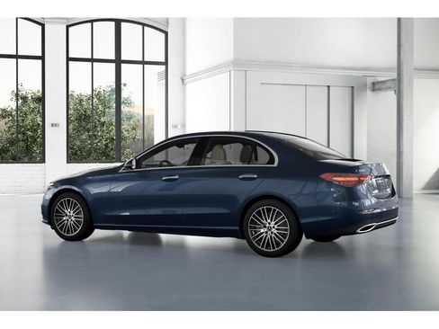 Used 2025 Mercedes-Benz C 300 4MATIC Sedan image 31