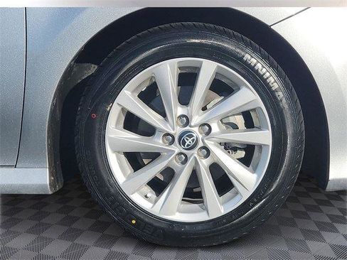 Used 2023 Toyota Camry LE image 8