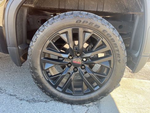 Used 2021 GMC Sierra 1500 Denali w/ Denali Carbonpro Edition image 14