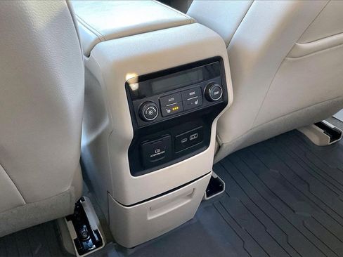 Used 2020 GMC Acadia Denali w/ Technology Package image 34