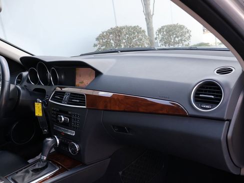 Used 2012 Mercedes-Benz C 300 4MATIC Sedan image 11