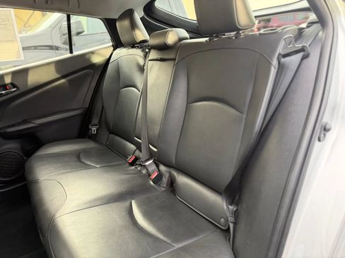Used 2020 Toyota Prius XLE w/ Preferred Accessory Package AWD/4WD image 15