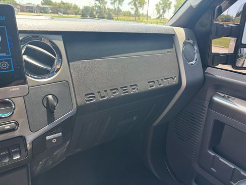 Used 2009 Ford F350 Harley-Davidson AWD/4WD image 24