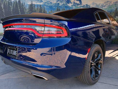 Used 2016 Dodge Charger SE w/ Blacktop Package RWD image 30