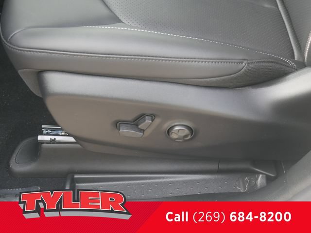 New 2027 Chrysler Pacifica Select FWD image 22