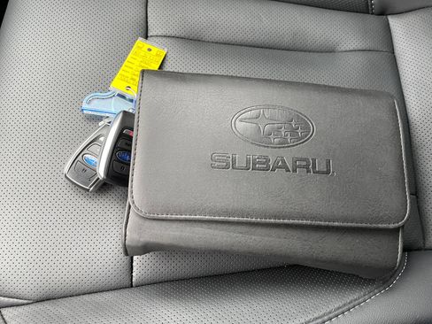 Used 2025 Subaru Outback Touring XT image 5