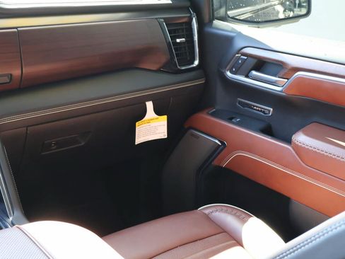 Used 2024 GMC Sierra 1500 Denali Ultimate AWD/4WD image 20
