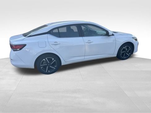 Used 2024 Nissan Sentra SV image 19
