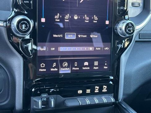 New 2026 RAM 2500 Laramie w/ Night Edition image 17