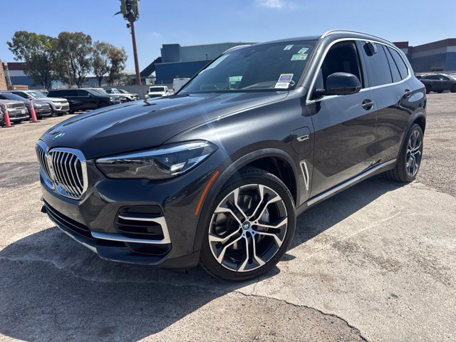 Used 2022 BMW X5 xDrive45e w/ Climate Comfort Package AWD/4WD image 13