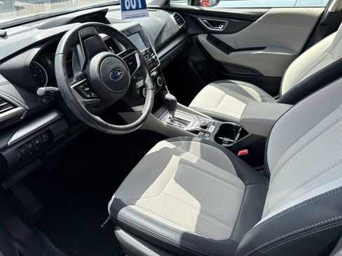 Used 2023 Subaru Forester Premium AWD/4WD image 3
