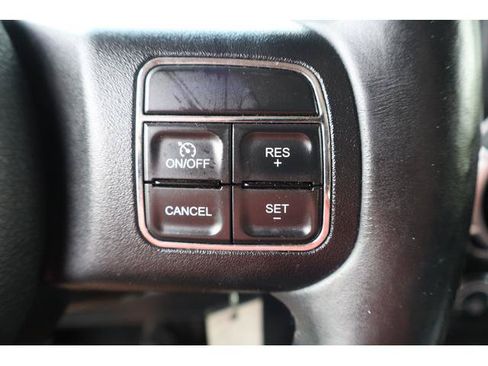 Used 2012 Jeep Wrangler Unlimited Sahara w/ Dual Top Group AWD/4WD image 10