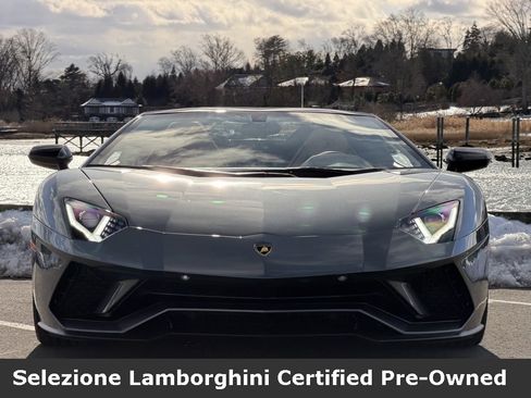 Used 2018 Lamborghini Aventador S image 8