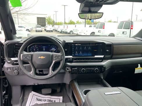 New 2026 Chevrolet Silverado 2500 High Country w/ Technology Package AWD/4WD image 18