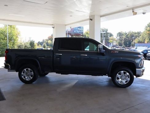 Used 2020 Chevrolet Silverado 2500 LTZ w/ Technology Package image 7