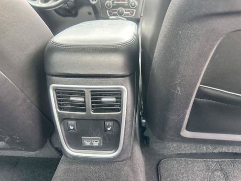 Used 2021 Dodge Charger SXT w/ Leather Interior Group RWD image 23