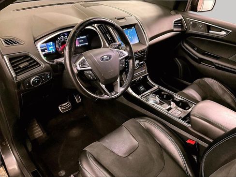 Used 2019 Ford Edge ST w/ Equipment Group 401A AWD/4WD image 12