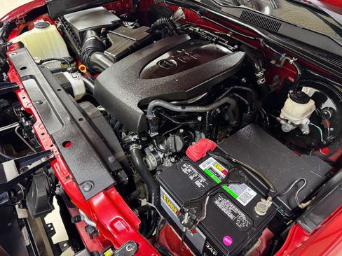 Used 2021 Toyota Tacoma SR5 image 74