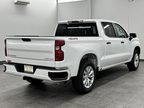 New 2026 Chevrolet Silverado 1500 Custom image 2