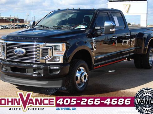 Used 2022 Ford F350 Platinum image 3
