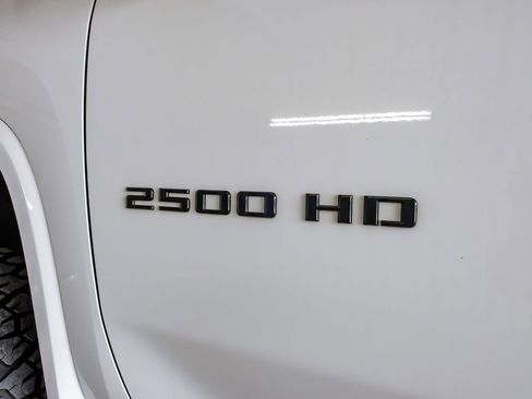 Used 2024 Chevrolet Silverado 2500 LT w/ Z71 Sport Edition image 54