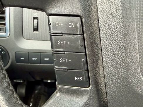 Used 2012 Ford Escape Limited image 25