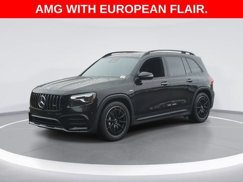 Used 2025 Mercedes-Benz GLB 35 AMG 4MATIC image 1