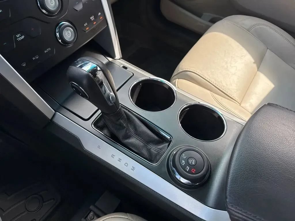 Used 2013 Ford Explorer XLT AWD/4WD image 12