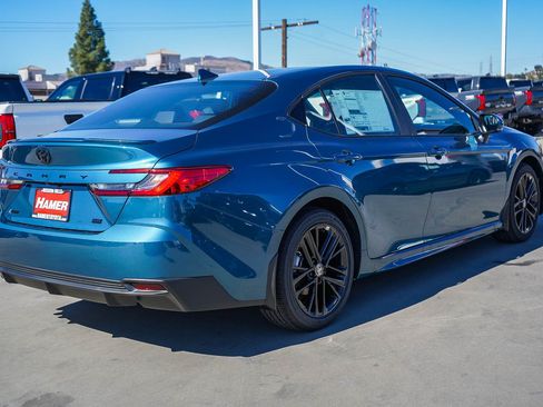 New 2026 Toyota Camry SE FWD image 9