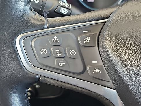 Used 2022 Chevrolet Equinox LT FWD image 22