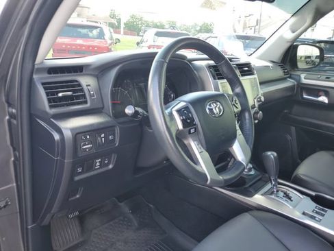 Used 2023 Toyota 4Runner SR5 Premium w/ Moonroof Package AWD/4WD image 20