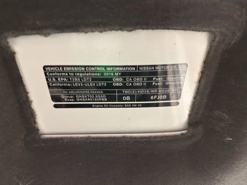 Used 2016 Nissan Rogue SL w/ SL Premium Package image 33