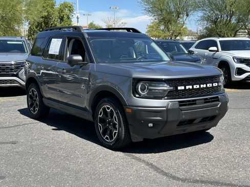 Used 2025 Ford Bronco Sport Outer Banks w/ Outer Banks Tech Package+ AWD/4WD image 6