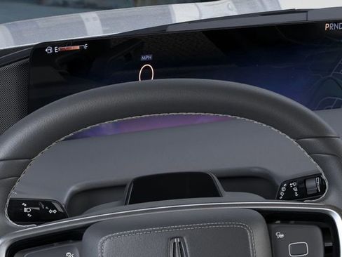 New 2026 Lincoln Navigator Premiere AWD/4WD image 14
