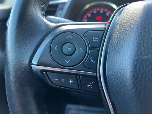 Used 2018 Toyota Camry XSE FWD image 45