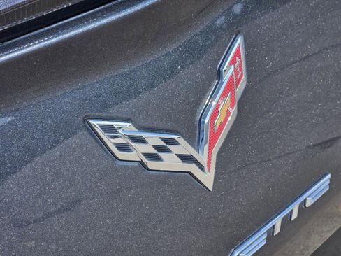 Used 2017 Chevrolet Corvette Stingray Coupe w/ 1LT image 28