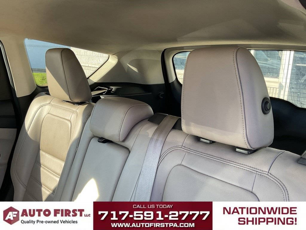 Used 2017 Ford Escape Titanium AWD/4WD image 12