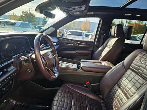 Certified 2023 Cadillac Escalade ESV Sport Platinum w/ LPO, ONYX Package image 29