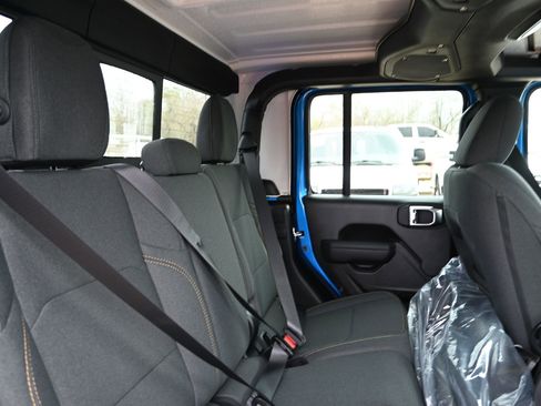 New 2026 Jeep Gladiator Sport image 20