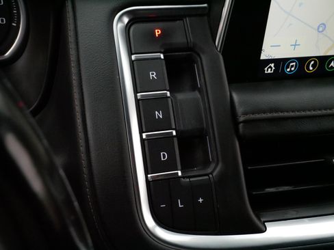 Used 2021 Chevrolet Tahoe High Country w/ Premium Package AWD/4WD image 24