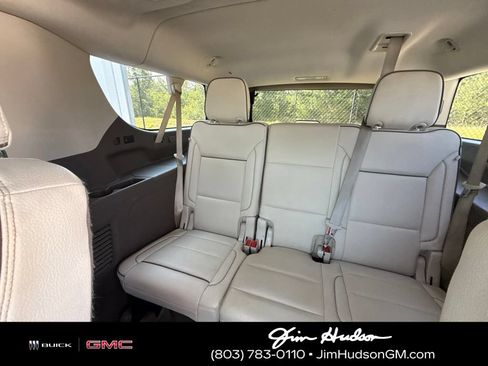 Used 2023 GMC Yukon XL Denali AWD/4WD image 8