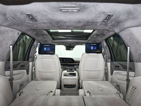 Used 2022 Cadillac Escalade Sport Platinum AWD/4WD image 74