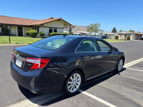 Used 2014 Toyota Camry XLE FWD image 8