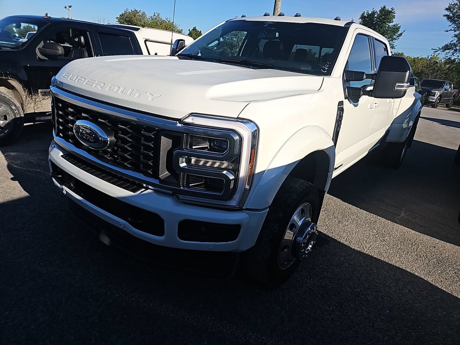 Used 2026 Ford F450 Platinum w/ FX4 Off-Road Package AWD/4WD image 1