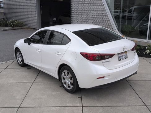 Used 2018 MAZDA MAZDA3 Sport image 8