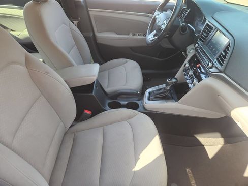 Used 2019 Hyundai Elantra Value Edition FWD image 10