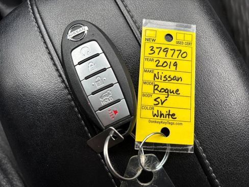 Used 2019 Nissan Rogue SV image 26