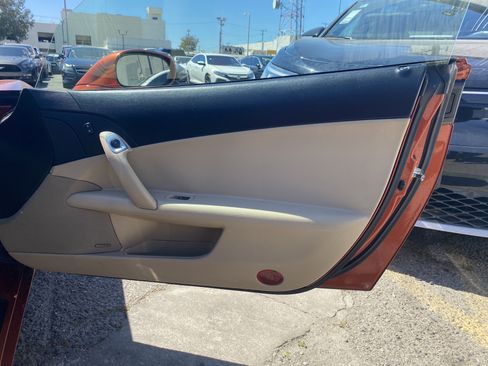 Used 2006 Chevrolet Corvette Coupe w/ Preferred Equipment Group RWD image 17