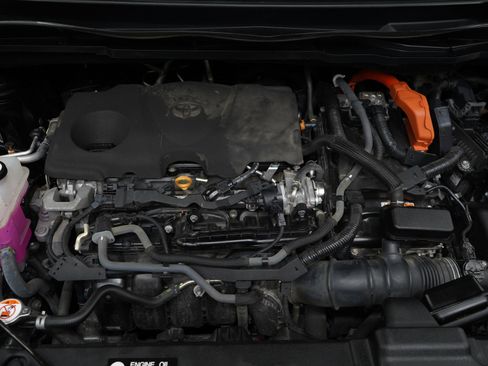 Used 2023 Toyota Sienna XLE w/ XLE Plus Package AWD/4WD image 30