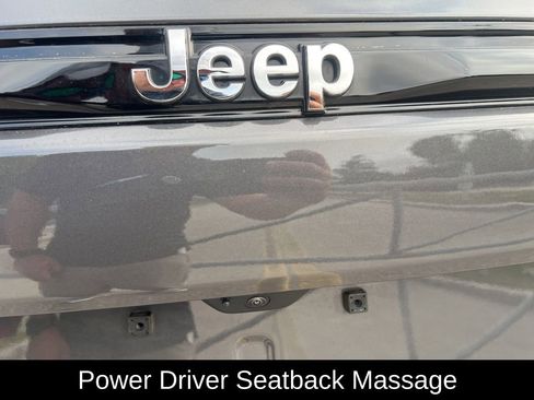 Used 2023 Jeep Grand Cherokee Overland w/ Adv Protech Group III image 28